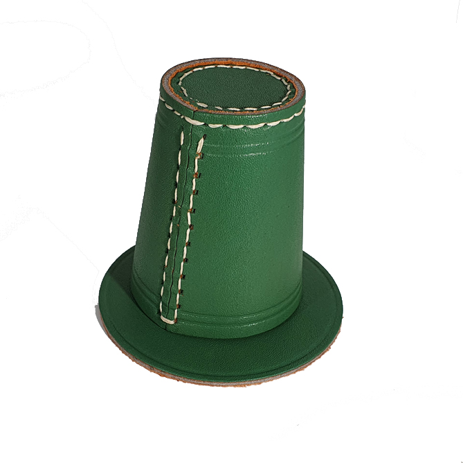 Würfelbecher mit Pad in verschiedene Farben